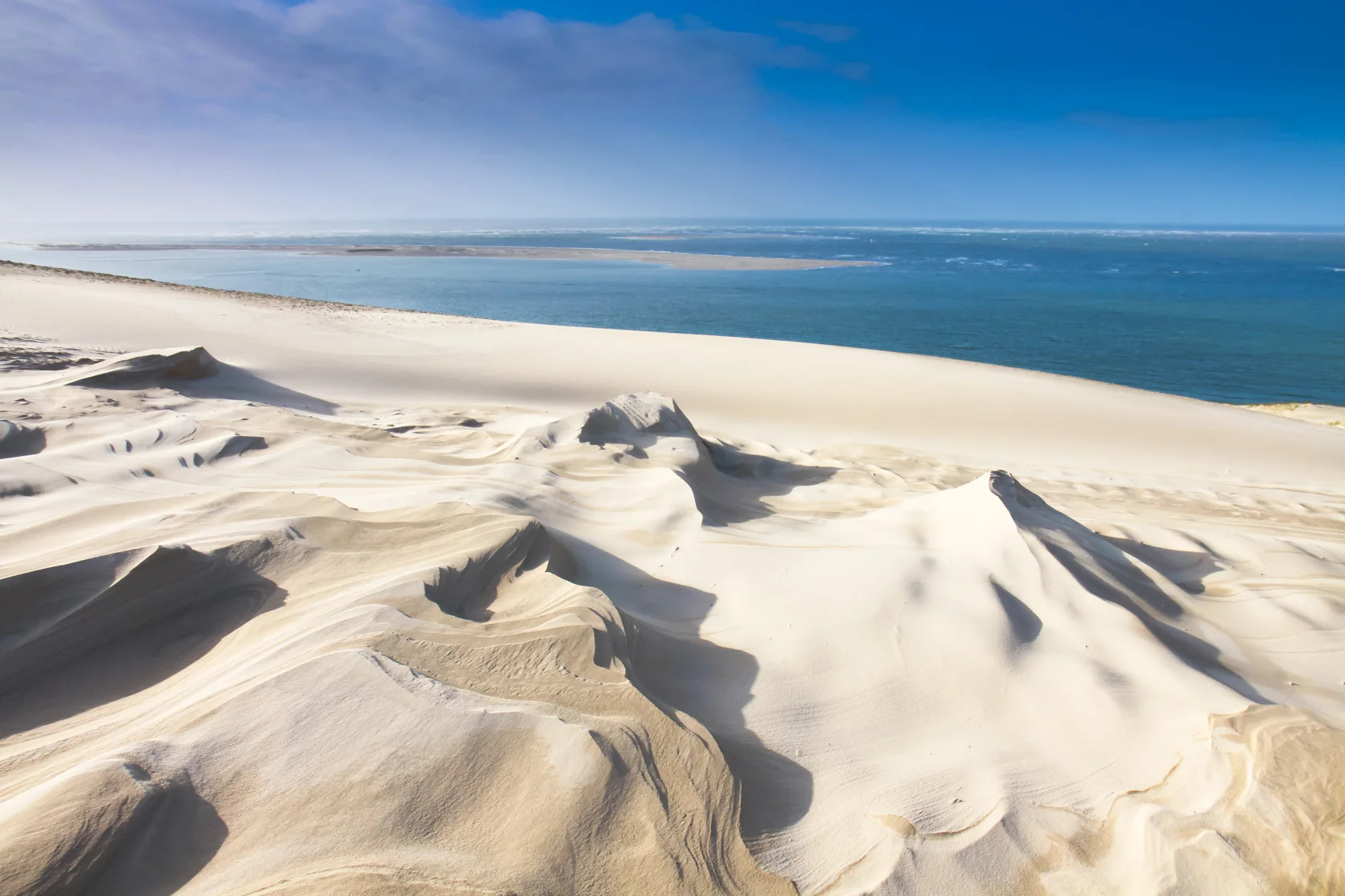 Dune du Pilat face à la mer